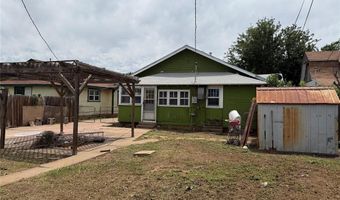 711 E Walnut St, Altus, OK 73521