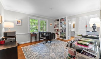5121 BALTAN Rd, Bethesda, MD 20816