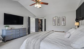 1716 Timber Ridge Estates Dr, Ballwin, MO 63011