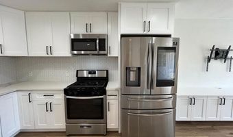 2501 Davis Ave, Carlsbad, CA 92008