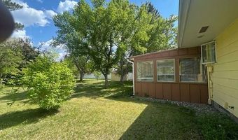 1033 Elm St, Bottineau, ND 58318