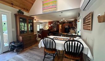 21 Dream Ln, Belfast, ME 04915