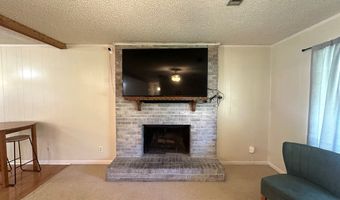 2604 Dottie St, Adel, GA 31620