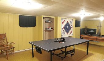 1006 Falkirk Rd, Alma, MI 48801