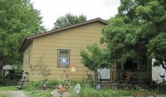 121 S Heckart St, Algona, IA 50511