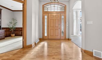 4351 N SUGAR MAPLE Ln, Appleton, WI 54913