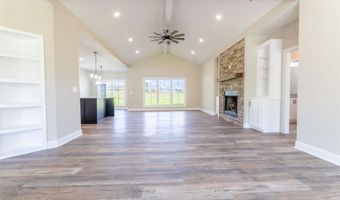 741 8th St NE, Arab, AL 35016
