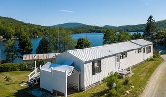 81 Shoreline Dr, Barnet, VT 05821