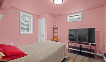 405 W GREENFIELD Ave, Algoma, WI 54201