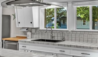 1910 N Division St, Carson City, NV 89703
