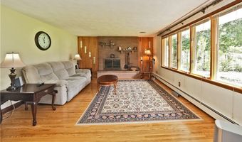 1534 Sandridge Rd, Alden, NY 14004