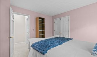 48 Fieldstone Ln, North Kingstown, RI 02874