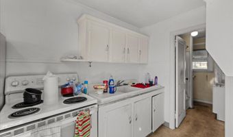 94 E BROWNING Rd, Bellmawr, NJ 08031