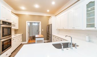 4533 La Costa Dr, Albany, GA 31721