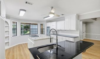 345 Lakeway Dr, Brandon, MS 39047