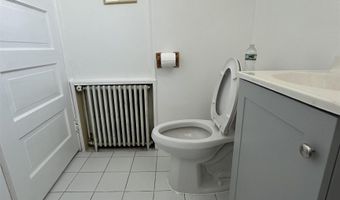 79 W 52ND St 2, Bayonne, NJ 07002