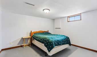 302 NW Arlan Dr, Ankeny, IA 50023