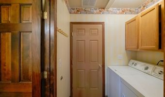 2465 40TH Ave, Albany, OR 97322