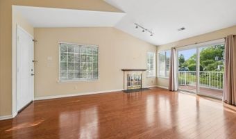 40 Ray Ct, Bedminster, NJ 07921