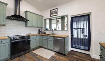1377 N Transwestern Pump Rd, Bellemont, AZ 86015