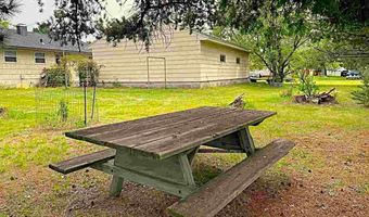 10 Elm Blvd, Babbitt, MN 55706