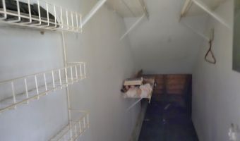 656 Temple Ln, Altoona, PA 16602