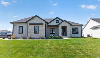 324 31st St SE, Altoona, IA 50009