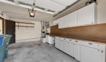 4853 Colony Dr, Camarillo, CA 93012