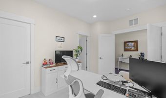 23158 HORSESHOE TRAIL Sq, Brambleton, VA 20148