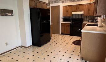 509 N 12th St, Albia, IA 52531