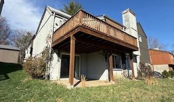 1653 Award Dr, Ballwin, MO 63021