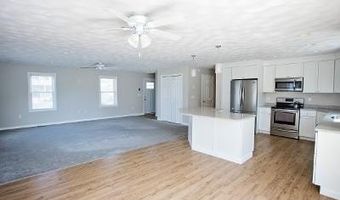 51 Newport Ave, Middletown, RI 02842