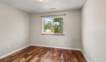 276 Palm Ave, Ashland, OR 97520