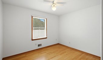 92 Birch St, Beachwood, NJ 08722