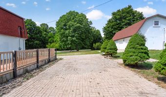 18600 Manitou Rd, Addison, MI 49220