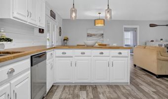 526 Muscadine Dr, Ashville, AL 35953