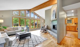 6402 Lone Tree Cir, Anchorage, AK 99507