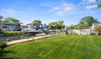 11 Stuart Ave, Amityville, NY 11701