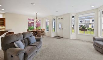 230 Roundhouse Rd, Astoria, OR 97103