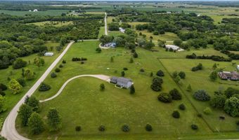 987 N 640 Rd, Baldwin City, KS 66006