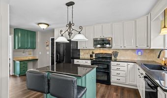 1948 Seymour Dr NW, Acworth, GA 30101