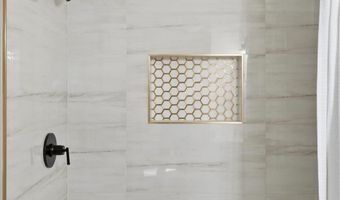 6449 WOODGREEN Cir, Baltimore, MD 21207