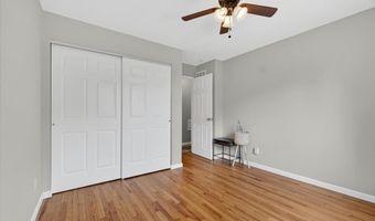 706 Clayworth Dr, Ballwin, MO 63011