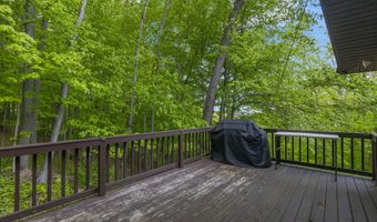 41 Elbow Hill Rd, Brookfield, CT 06804
