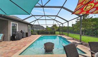 7020 OLD BENTON Dr, Apollo Beach, FL 33572