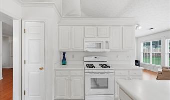 4168 Mcever Park Dr, Acworth, GA 30101