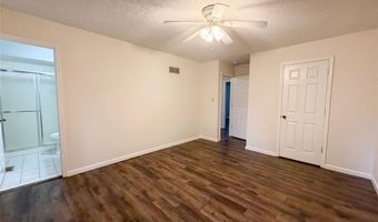 743 Eaglebrooke Dr, Ballwin, MO 63021
