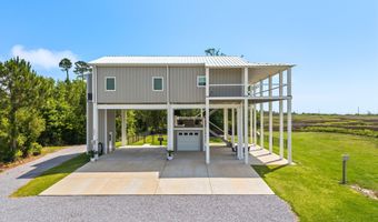 5004 Oak St, Bay St. Louis, MS 39520