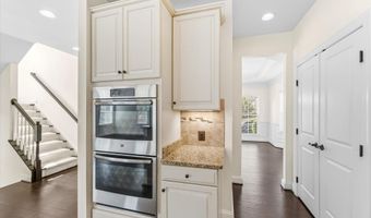 41636 MATTINGLY Dr, Aldie, VA 20105