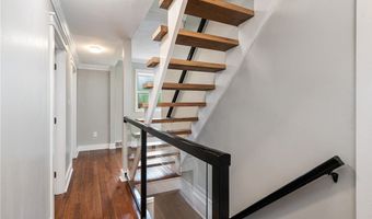 2316 Mission St, Airville, PA 15203